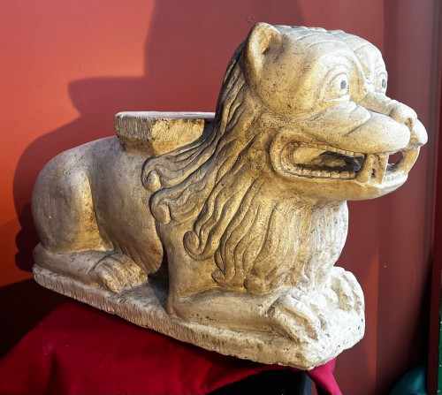 Moyen Âge - Lion stylophore - Italie XIVe siècle