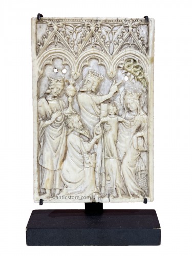 Ivory representing the Adoration of the Magi