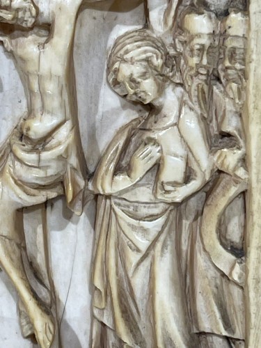 XIe au XVe siècle - Feuillet droite de diptyque - La Crucifixion, Epoque gothique
