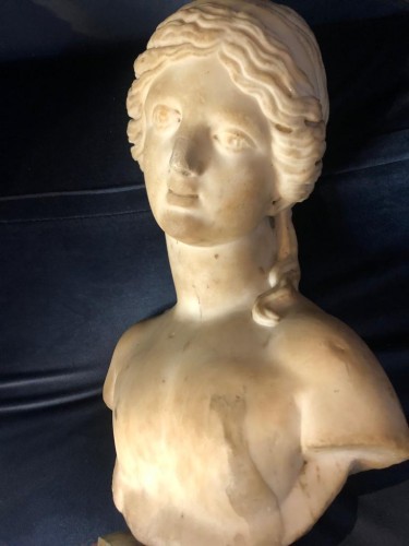 Buste de femme, art Romain II siècle après J.C - Poisson et Associés