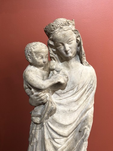 Vierge à l'enfant, époque Gothique - Travail Lorrain milieu du XIVe siècle - Art sacré, objets religieux Style Moyen Âge