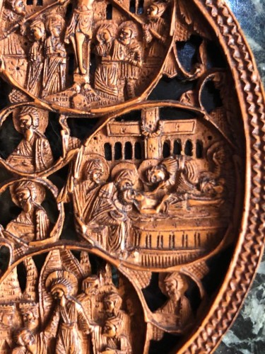 Sculpture Sculpture en Bois - Médaillon en bois sculpté avec des sujets du Nouveau Testament