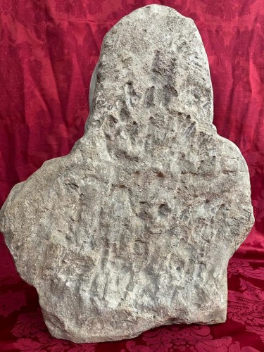 Vierge de pitié en pierre, vers 1600 - Poisson et Associés