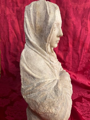 XVIIe siècle - Vierge de pitié en pierre, vers 1600