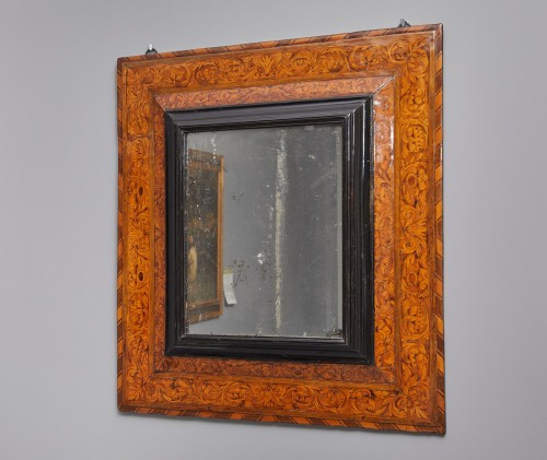 Mirror inlaid with native wood, attributed to Noêl Hache (1630-1675) - Mirrors, Trumeau Style 