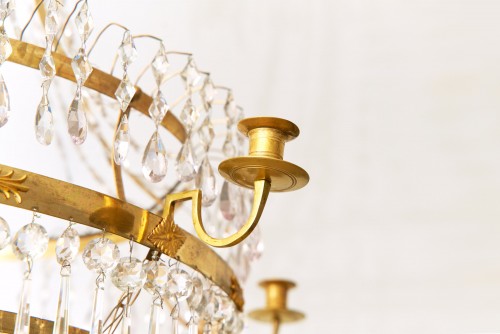 Luminaires Bougeoirs et Chandeliers - Grand lustre suédois en cristal avec baldaquin