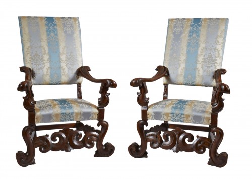 Paire de fauteuils vénitiens du XVIIe siècle