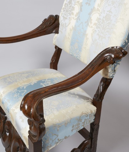 Antiquités - Paire de fauteuils vénitiens du XVIIe siècle