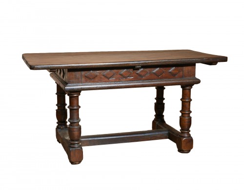 Emiliano Solid Walnut Table 17th century