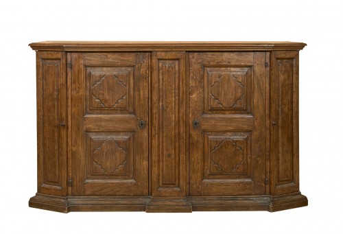 Mantua Walnut Sideboard 17th century - Louis XIII