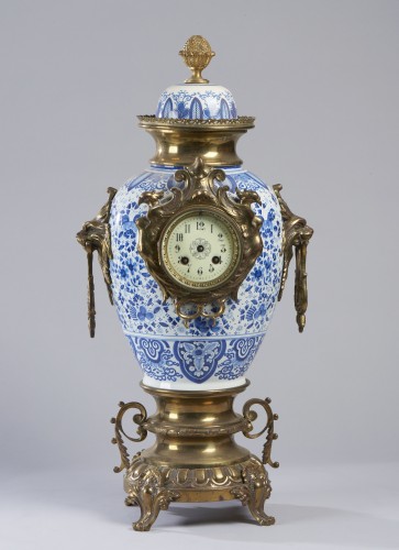 Two 19th-century  Candlesticks And Table Clock France XIX Century - 