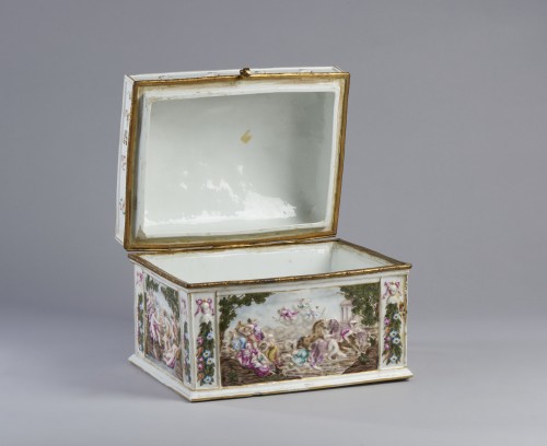 Céramiques, Porcelaines  - Coffret à bijoux Capodimonte début 19e siècle
