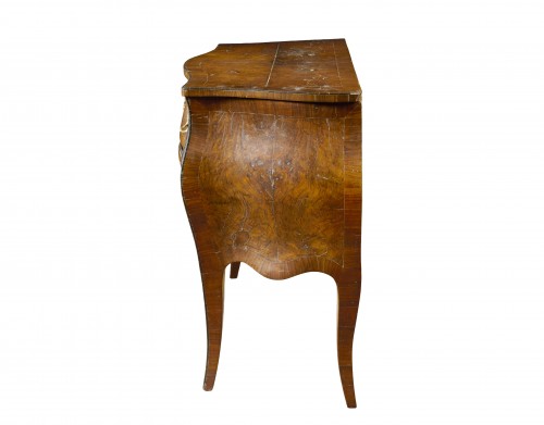 commode lombarde en noyer, seconde moitié du XVIIIe siècle - Mobilier Style Louis XVI