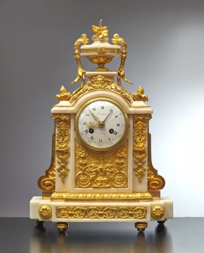 Pendule Louis XVI de Jean-Simon Bourdier - Horlogerie Style Louis XVI