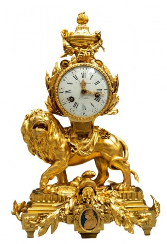 Une exceptionnelle pendule Louis XVI « Au Lion »