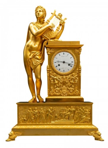 Importante pendule de cheminée Empire « Apollon à la lyre »