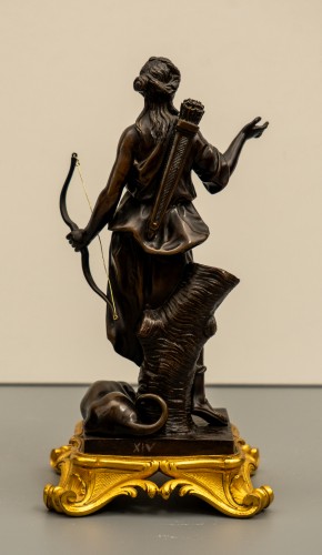 Sculpture  - A pair of bronze statuettes of Atalanta and Meleager