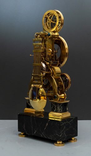 Une pendule astronomique calendrier squelette d'époque Empire - 