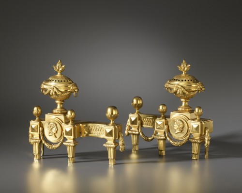 A pair of Louis XVI chenets - Decorative Objects Style Louis XVI