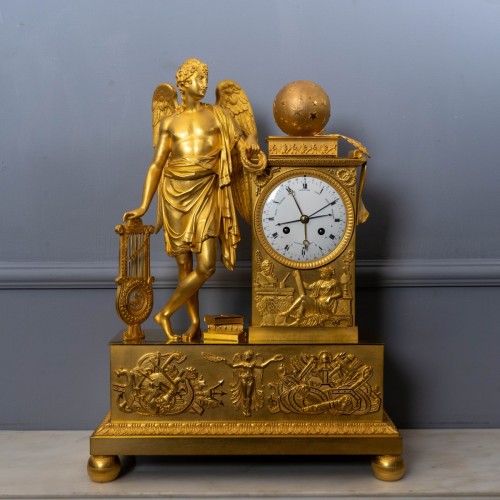An Empire gilt bronze mantle clock  - Empire