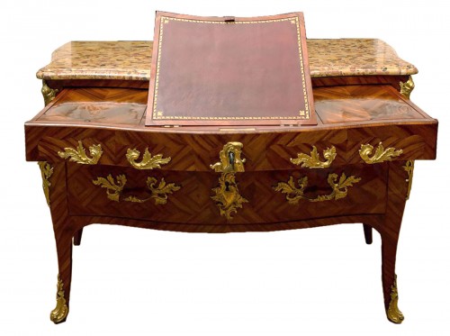 Commode en secrétaire dépoque Louis XV estampillée MIGEON