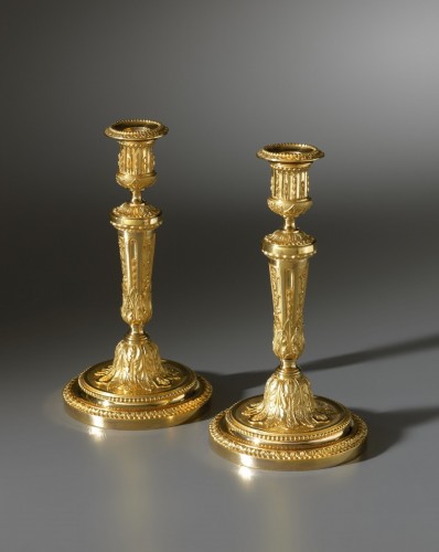A pair of Louis XVI candlesticks - Lighting Style Louis XVI