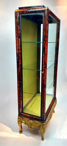 Tortoise shell Vitrine - Maison Franck. - Art Déco