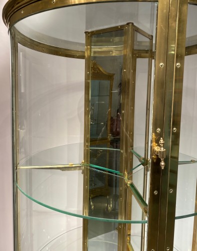 Napoléon III - Important Round Brass Display Cabinet.