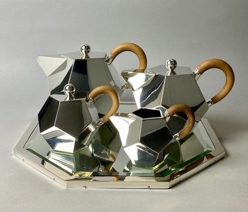 A rare mid-20th century modernist silver and wood coffee and tea service. - silverware & tableware Style 50