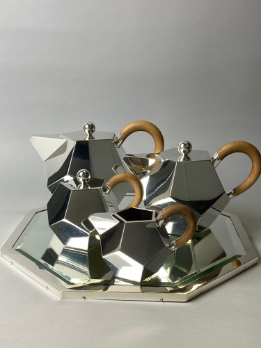 silverware & tableware  - A rare mid-20th century modernist silver and wood coffee and tea service.