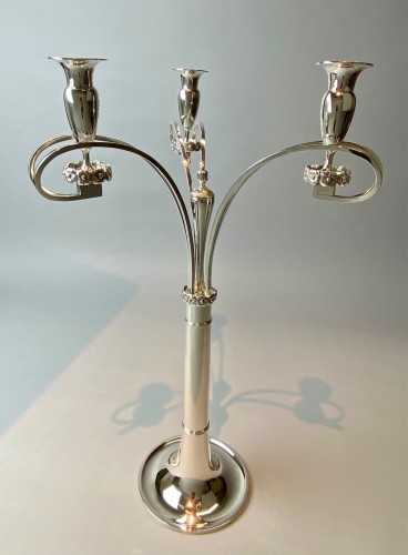  - Paire de candélabres austro-hongrois en argent de style Biedermeier