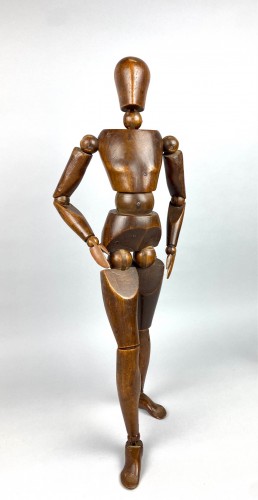 Antiquités - Articulated Studio Mannequin In Walnut, Early 20th Century