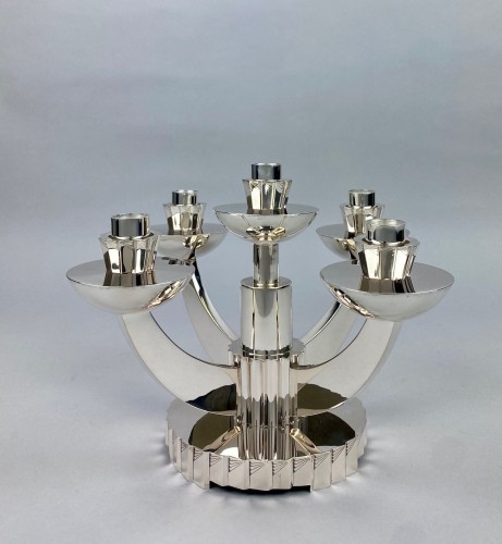 Argenterie et Arts de la table  - Paire de candélabres Art Déco Portugais en argent