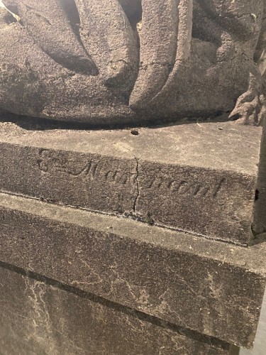  - Eceptionnelle paire de lions monumentaux en Pierre bleue, Belgique 19e siècle