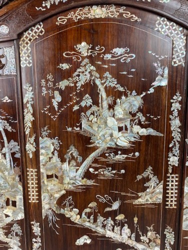 Grand écran Chinois en bois et nacre - 