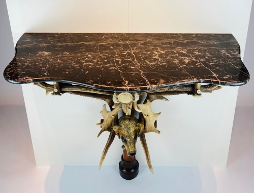 Mobilier Console - Console en bois de cerf, travail de Forêt-Noire du 19e siècle avec
