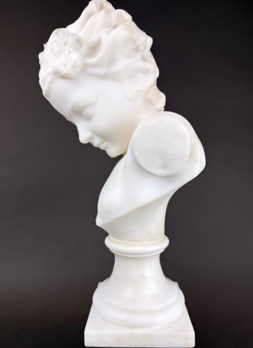 Marble bust by Guglielmo Pugi (1850-1915)  - 