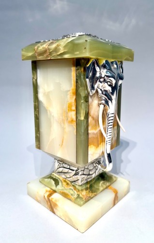 Art Déco - French Art Deco Onyx &amp; silver plated Elephant Clock Garniture by Japy Frère