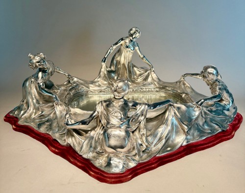 Art nouveau - Art Nouveau Silver-plated Bronze Centerpiece