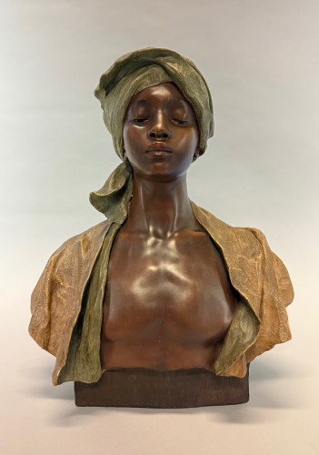 Céramiques, Porcelaines  - Buste en terre cuite d'un jeune Nubien, Goldscheider