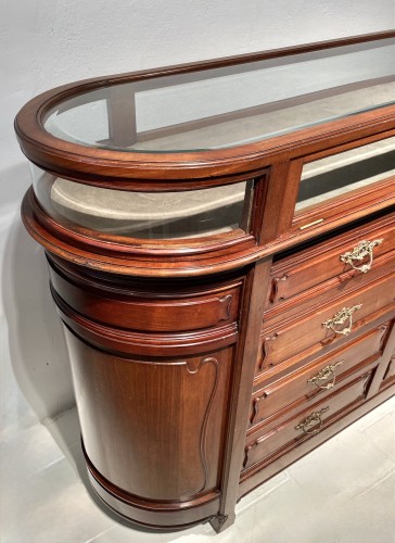 Art nouveau - Pair of Mahogany Art Nouveau display counters with Glass Vitrines