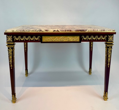 19th century - Napoléon III Gilt-Bronze Mounted Mahogany writing table