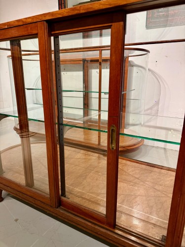Antiquités - Paire de vitrines comptoirs de magasin Art Déco en acajou