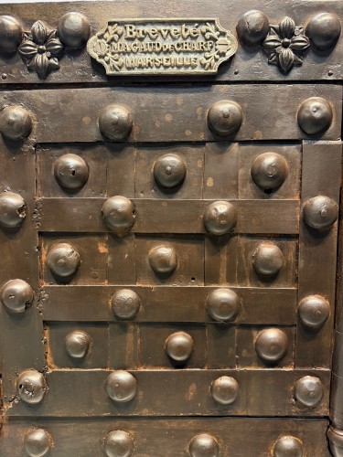 Iron safe by Magaud de Charf  - Curiosities Style 