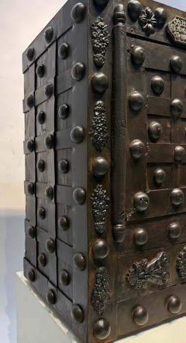 Curiosities  - Iron safe by Magaud de Charf 
