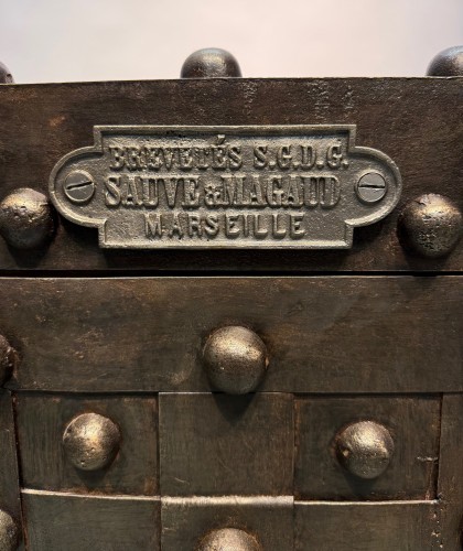 Coffre fort par Sauve & Magaud Marseille - Objets de Curiosité Style 