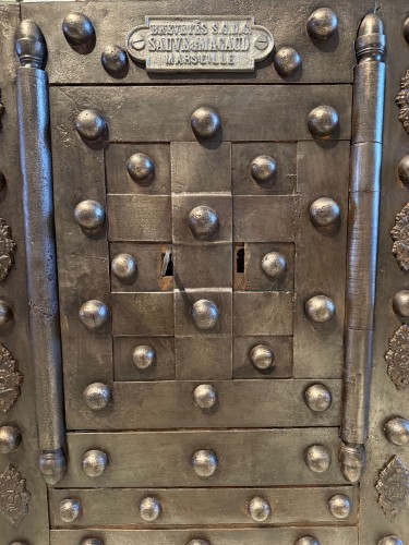 Antiquités - Coffre fort par Sauve & Magaud Marseille