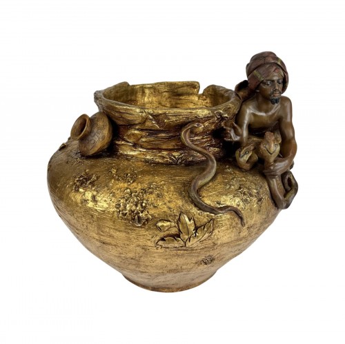 Jardinière / cache-pot sculptural en terre cuite du début du XXe siècle