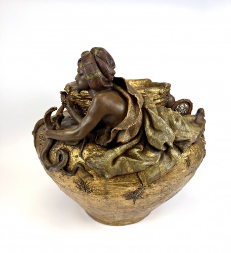 Sculptural Terracotta Planter/plant Pot From The Early 20th Century - Porcelain & Faience Style 