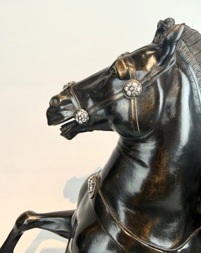 Antiquités - A Bronze Equestrian Sculpture Depicting Alexander The Great